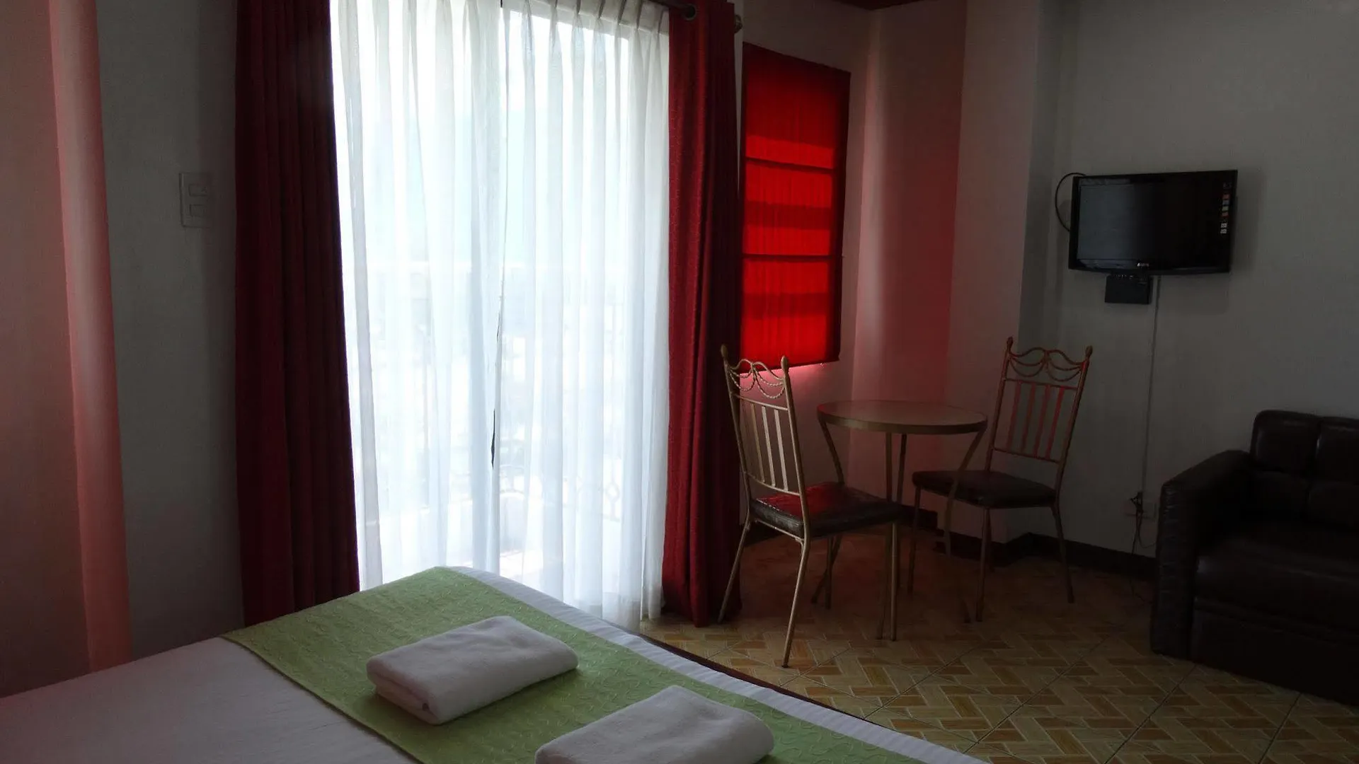 Ecoland Suites & Inn Davao City Φιλιππίνες